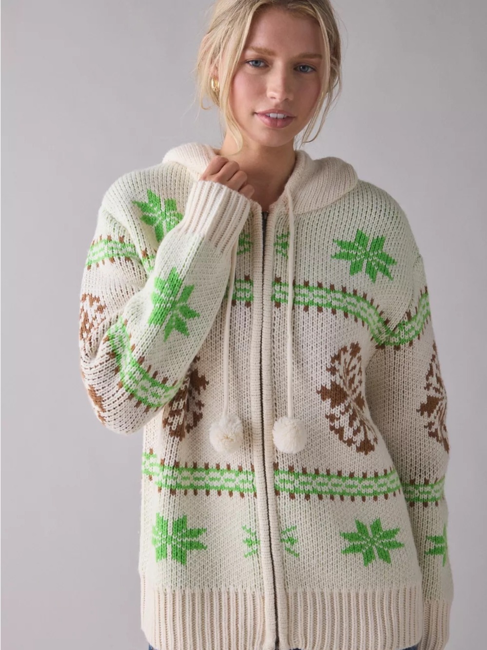 BDG Cozy Zip up Cardigan with Hood - Large - NEW but arrived without tags